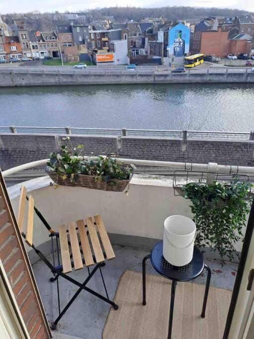 Bellevue - Grand Appartement Pour 5 Sur Les Quais De La Meuse Lutych Exteriér fotografie
